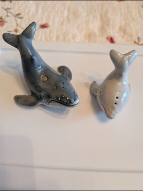 Ceramic Magnetic Whale & Dolphin Salt and Pepper Shaker Set